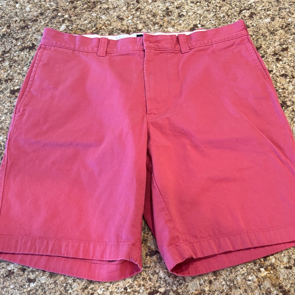 J. Crew Men's Pink Flat Front  Shorts 9” inseam